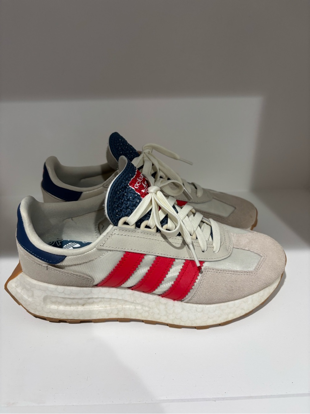 ADIDAS Retro Runner Sneakers in Cream, Red & Navy